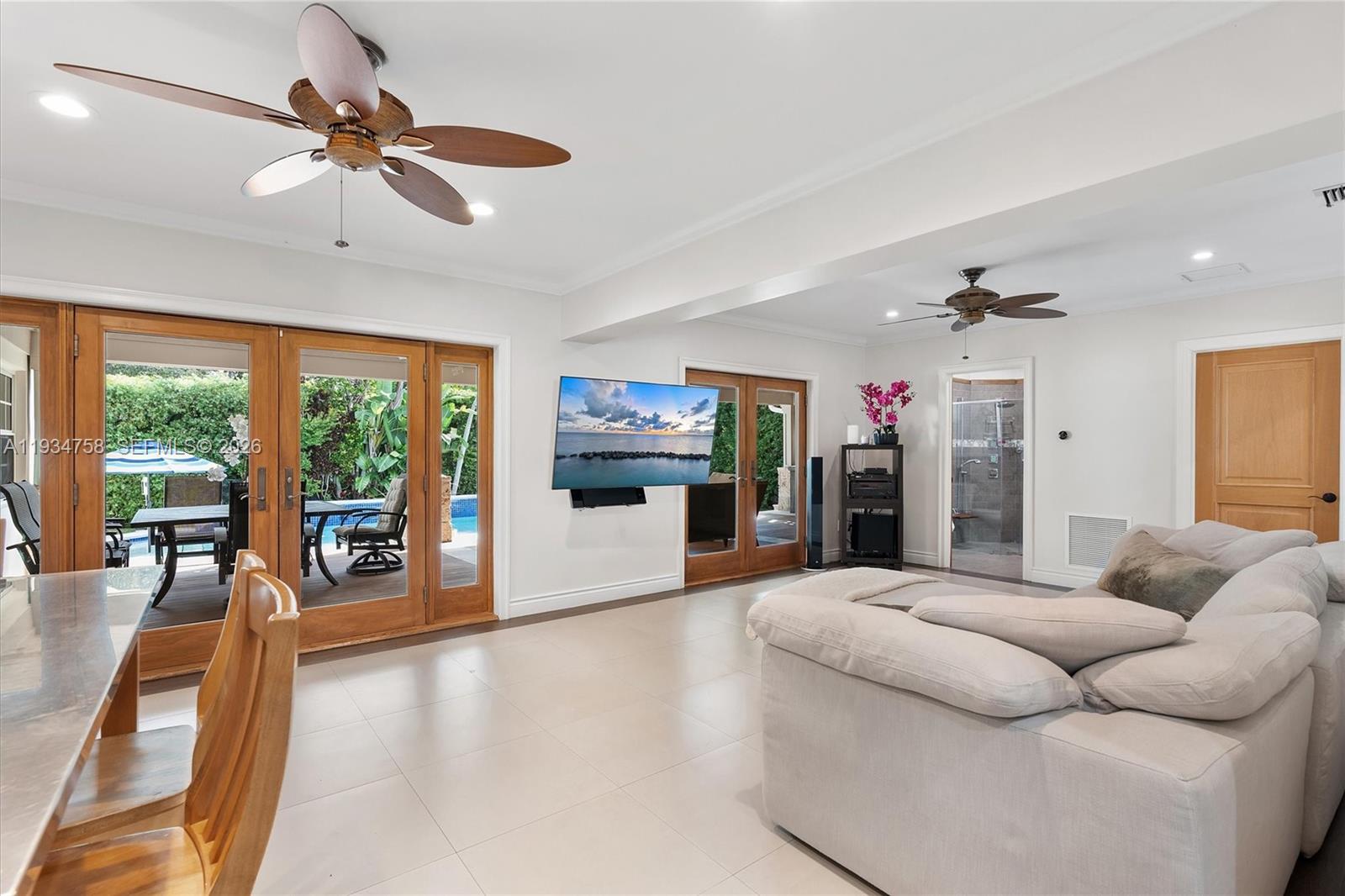 390 NE 103rd St Miami Shores, FL 33138