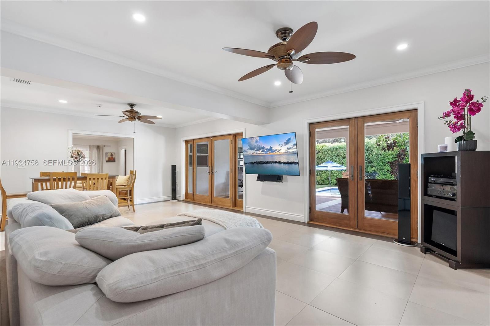 390 NE 103rd St Miami Shores, FL 33138