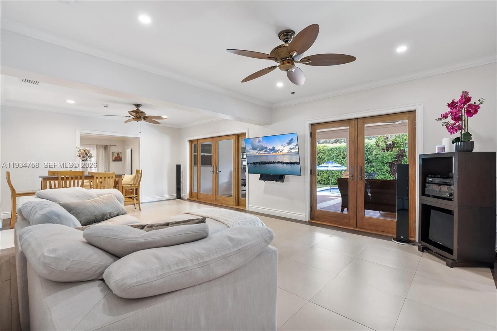 390 NE 103rd St Miami Shores, FL 33138