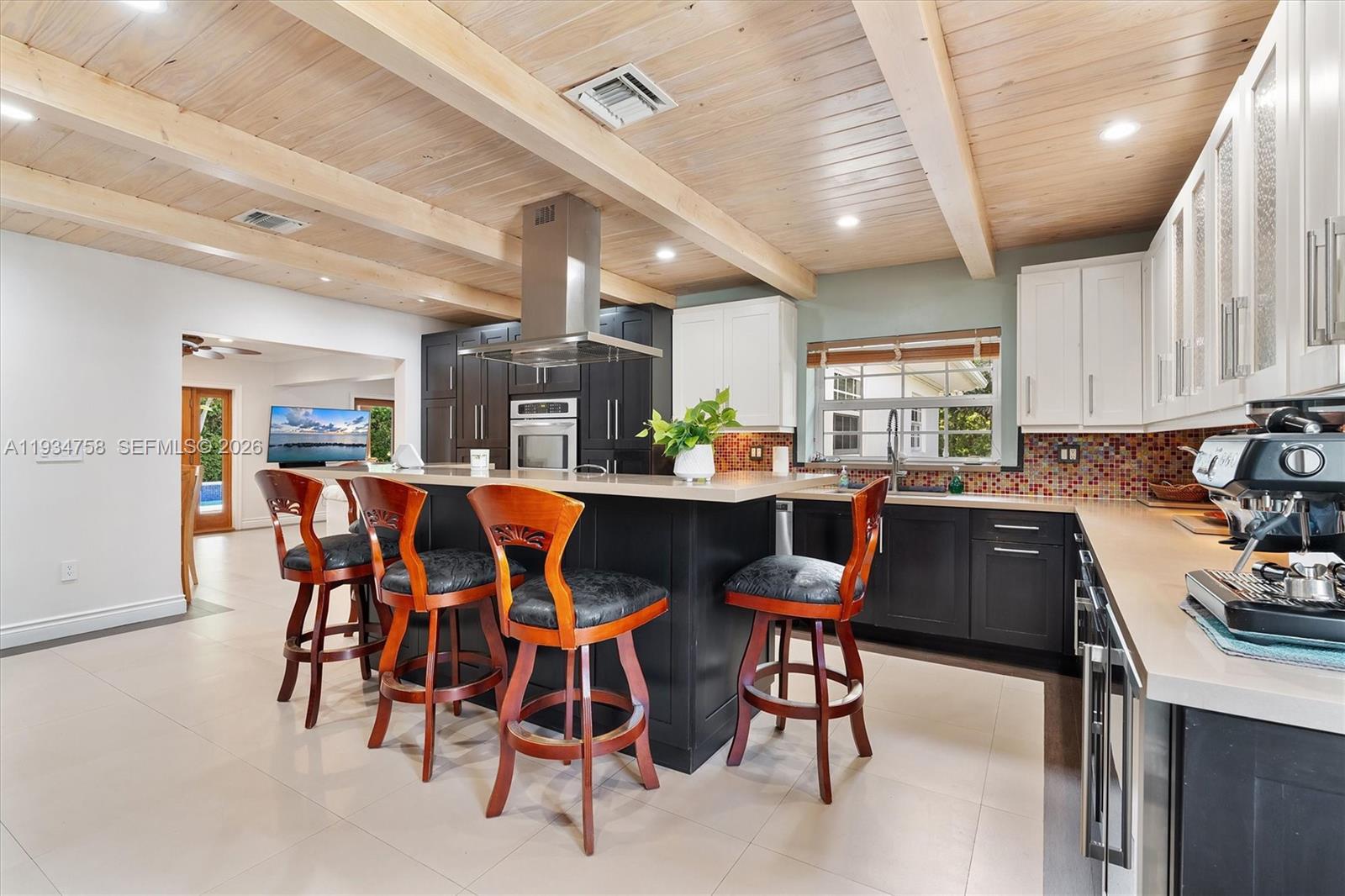 390 NE 103rd St Miami Shores, FL 33138