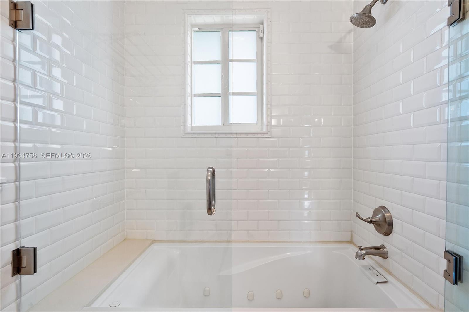 390 NE 103rd St Miami Shores, FL 33138