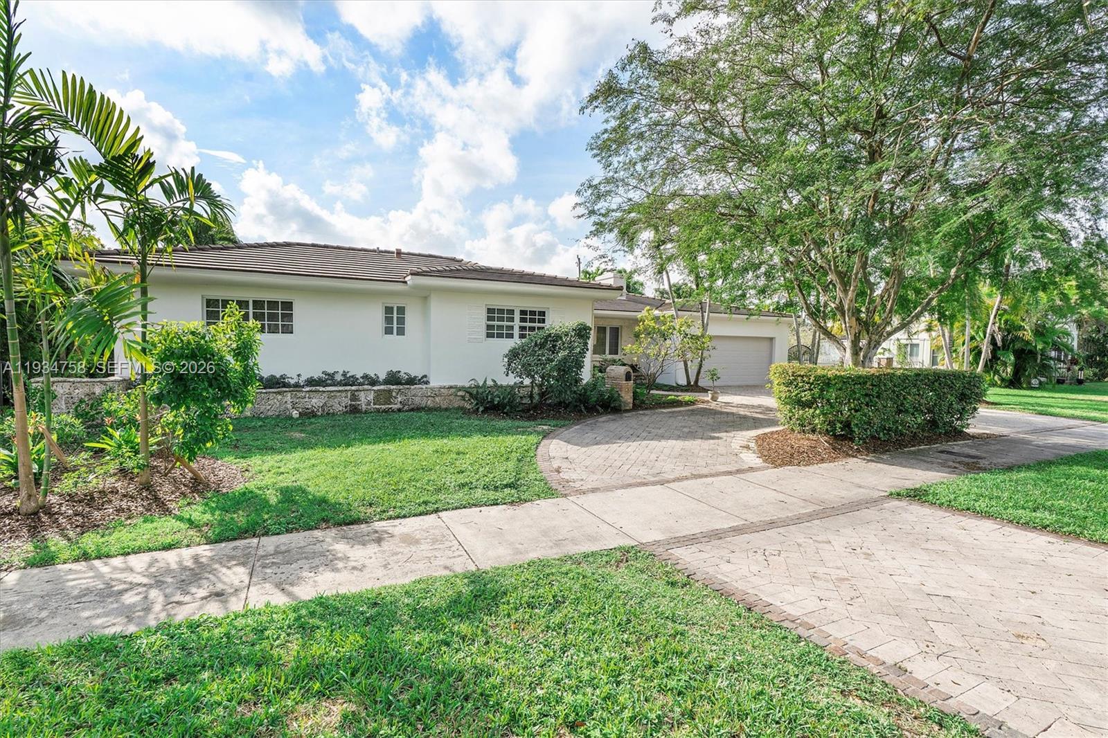 390 NE 103rd St Miami Shores, FL 33138