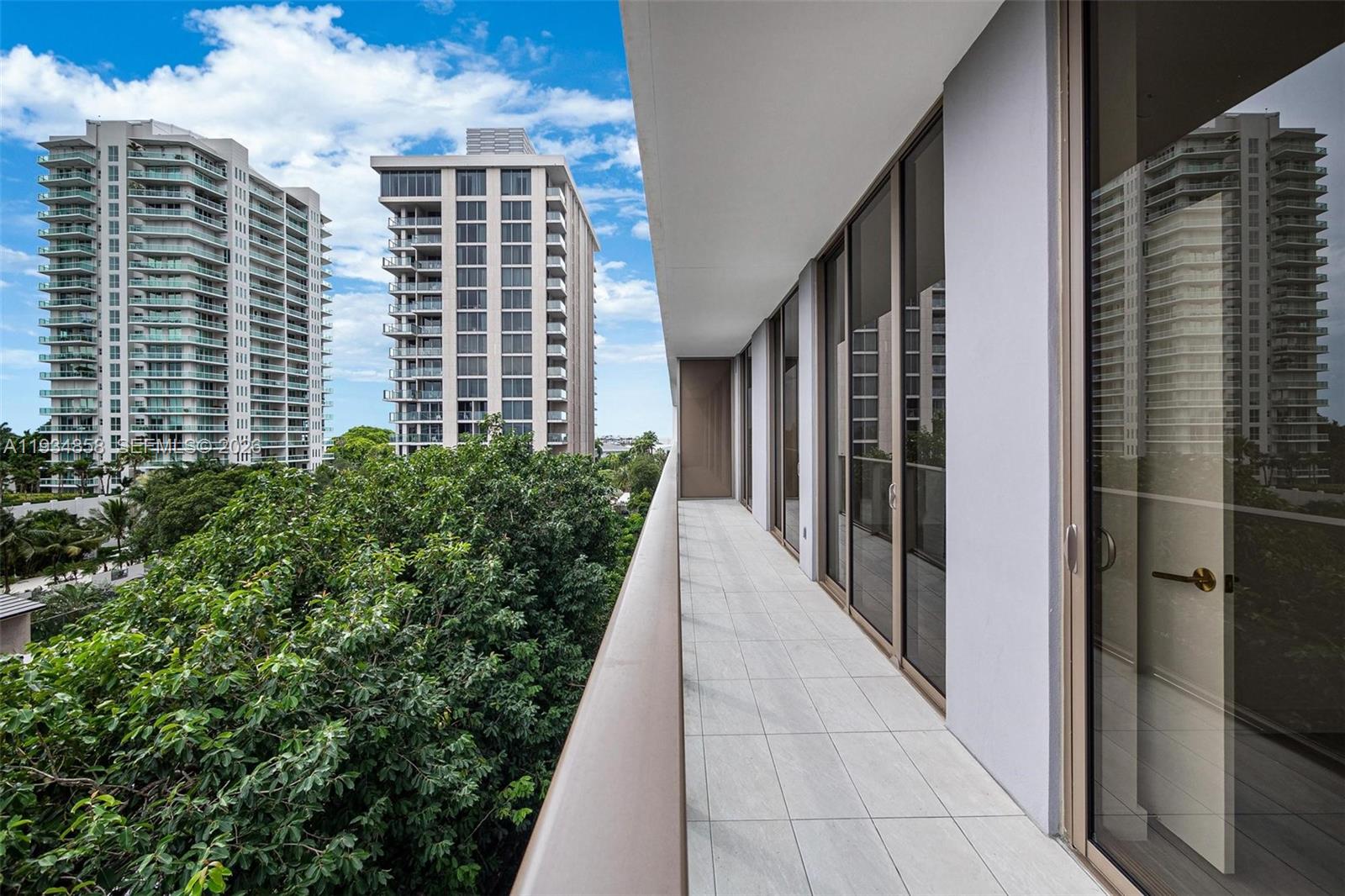 2678 Tigertail Ave #404 Miami, FL 33133