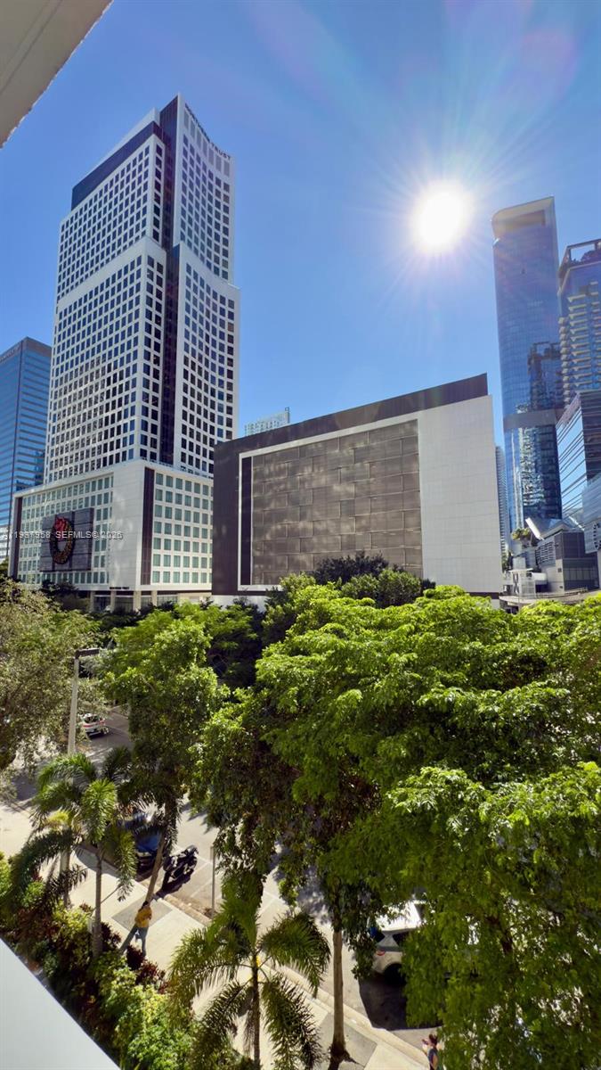 31 SE 6th St #503 Miami, FL 33131