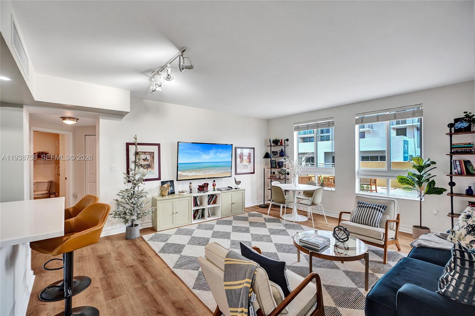 7350 SW 89th St #911S