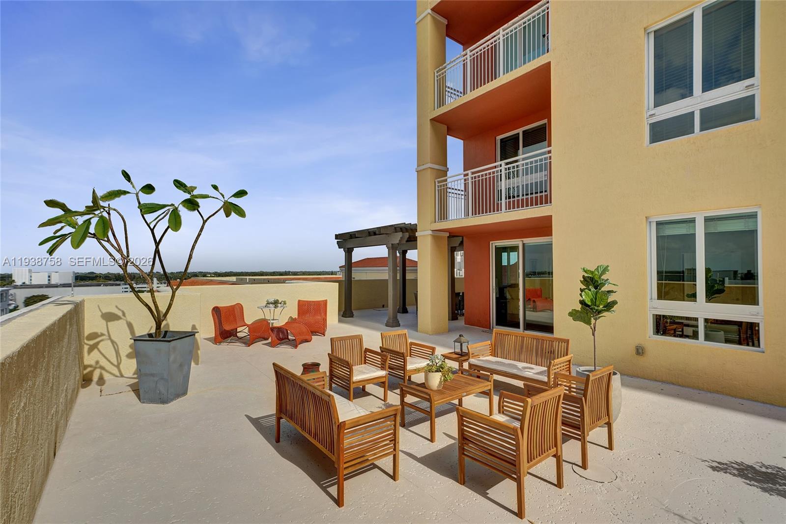 7350 SW 89th St #911S Miami, FL 33156