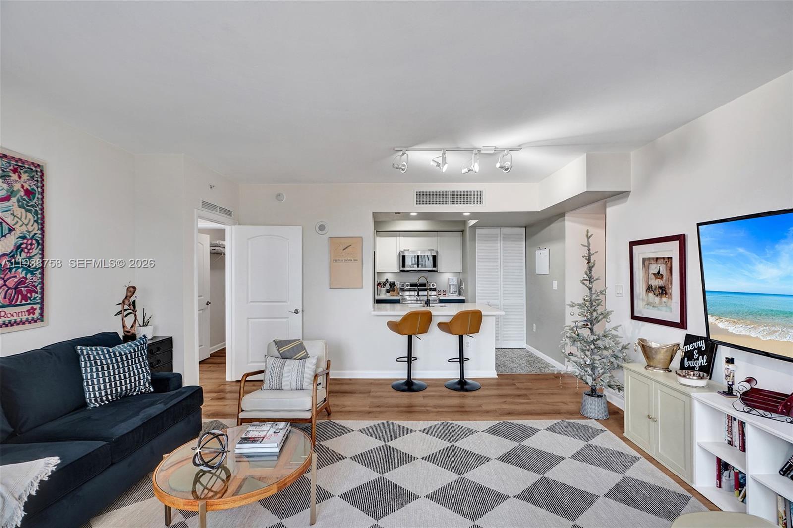 7350 SW 89th St #911S Miami, FL 33156