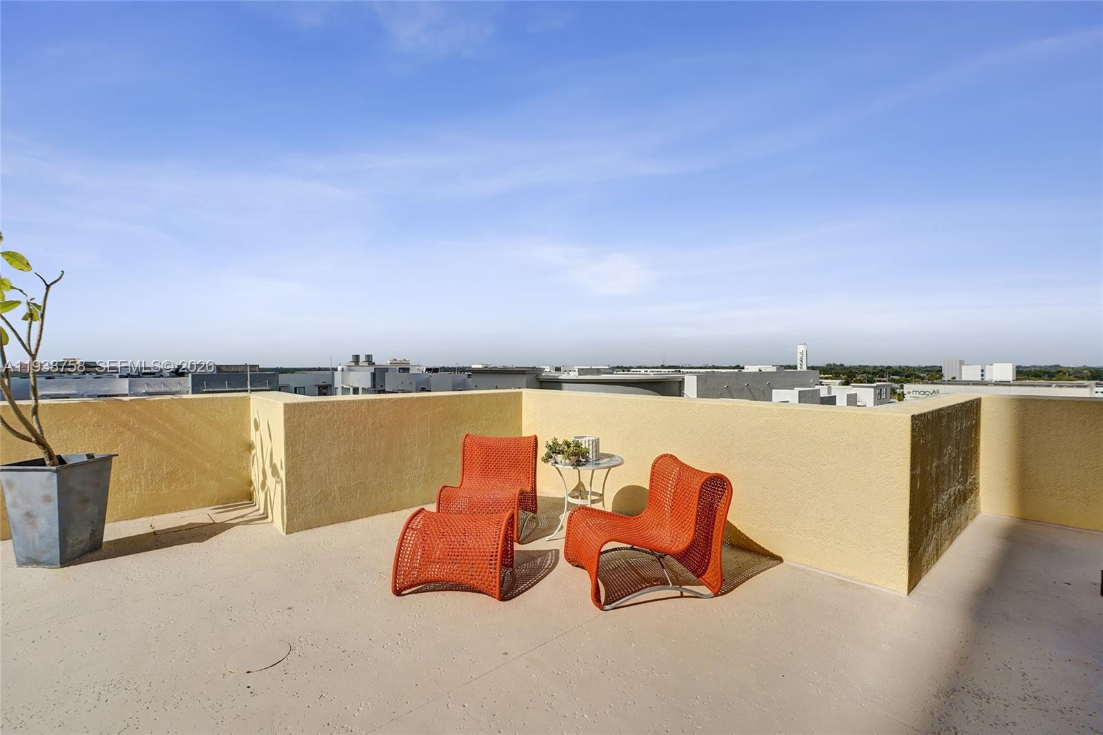 7350 SW 89th St #911S Miami, FL 33156