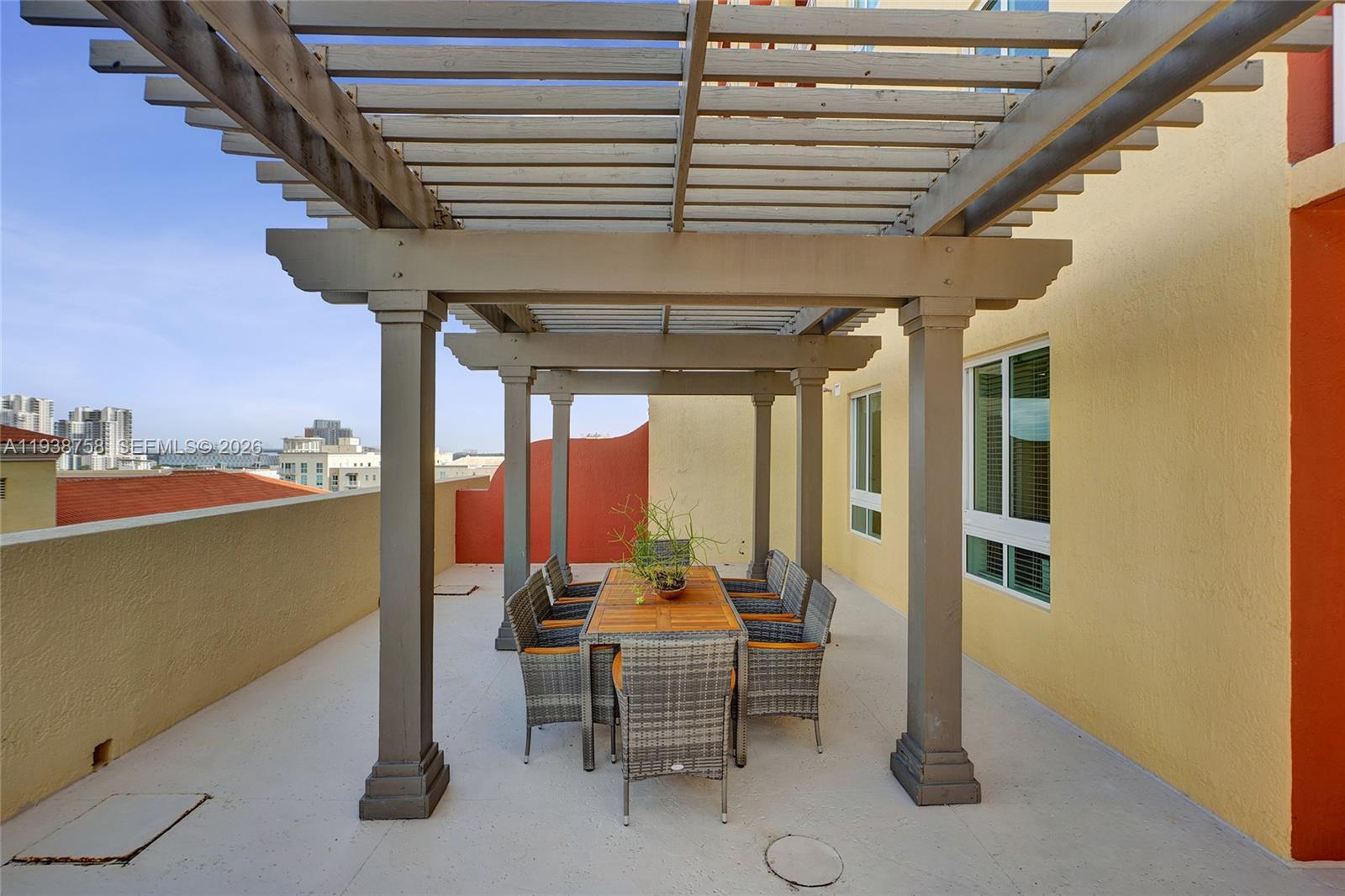 7350 SW 89th St #911S Miami, FL 33156