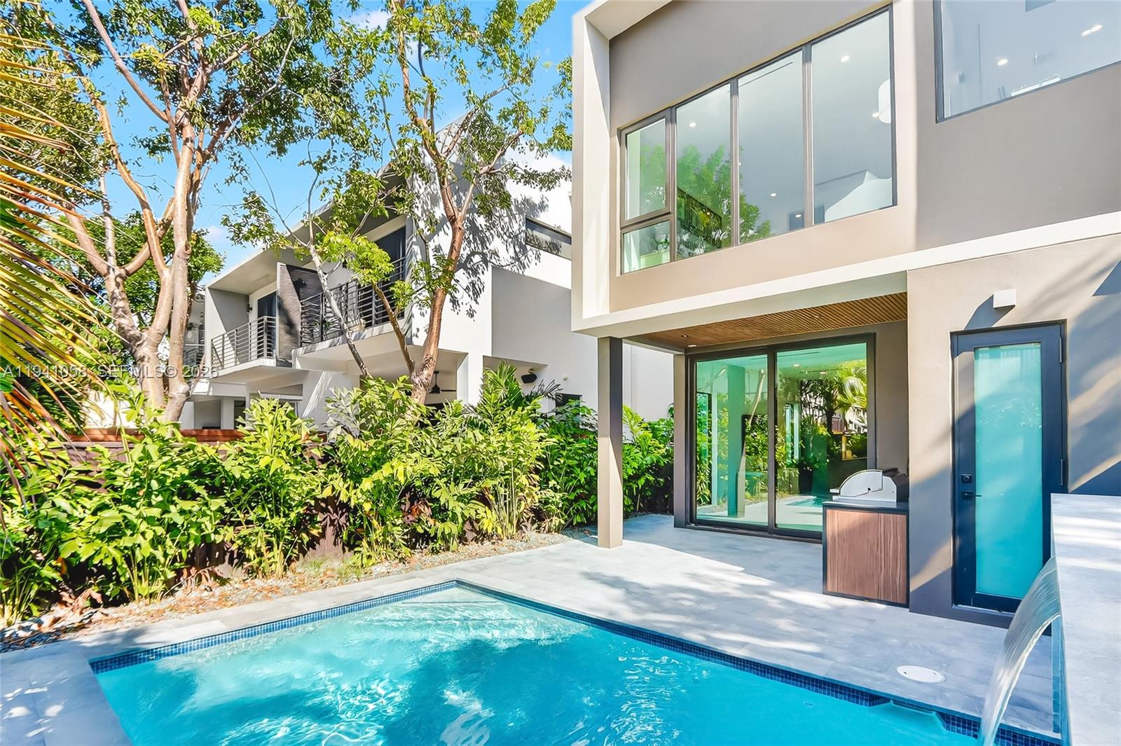 3084 Indiana St Miami, FL 33133