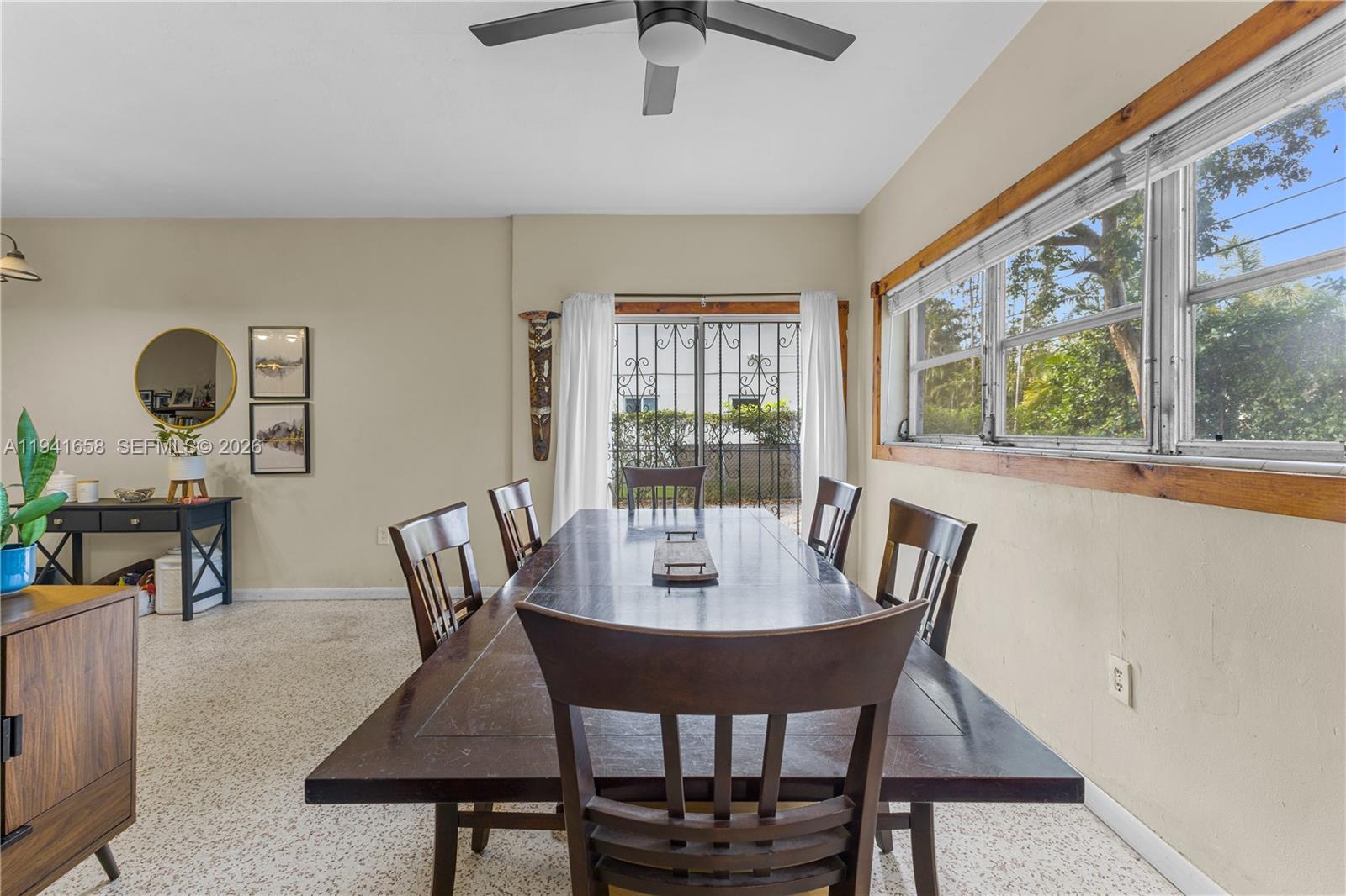 325 Bird Rd Coral Gables, FL 33146