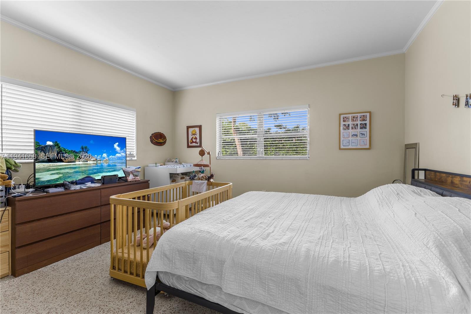 325 Bird Rd Coral Gables, FL 33146