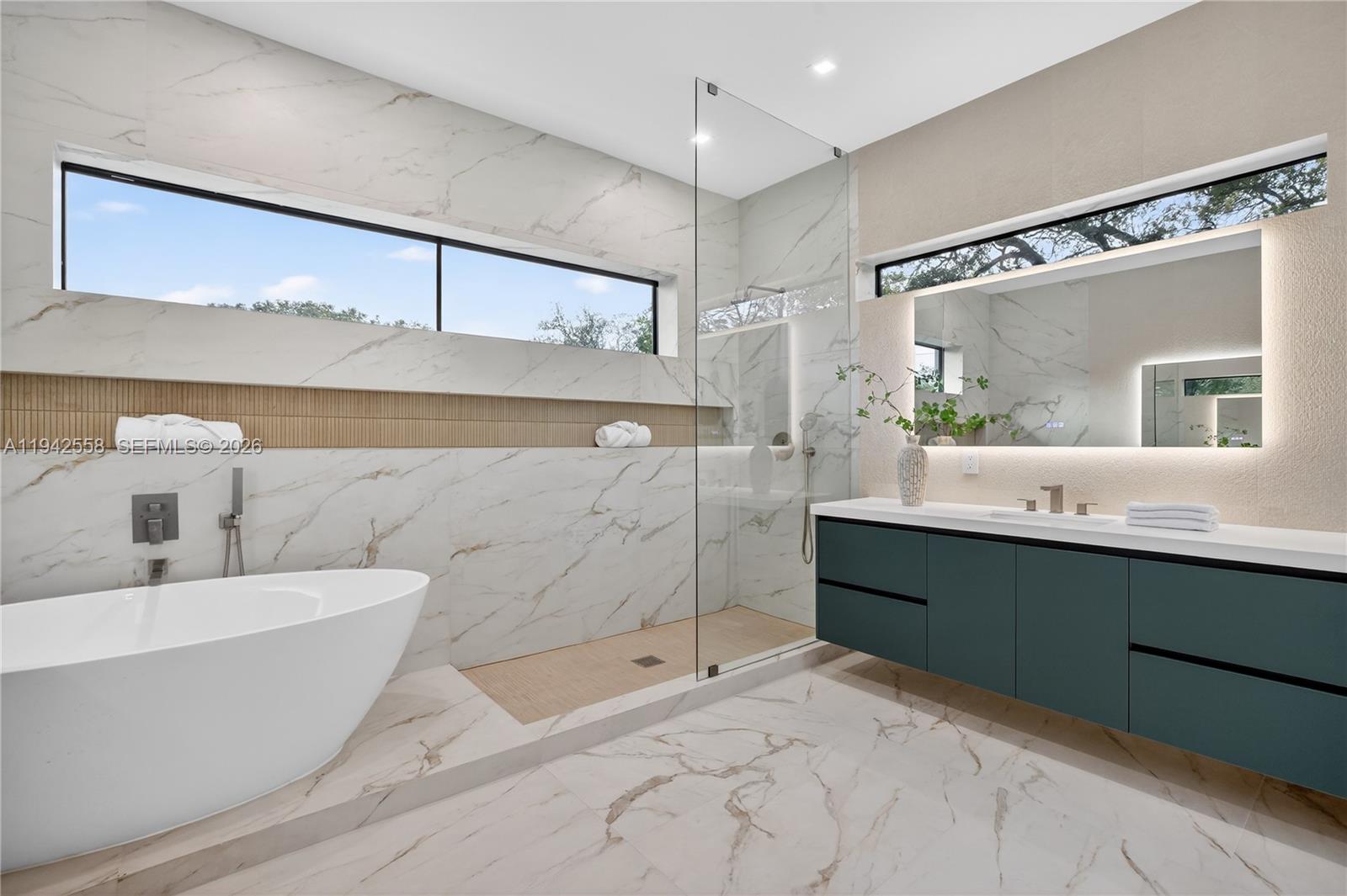 809 SW 12th Ave Fort Lauderdale, FL 33312