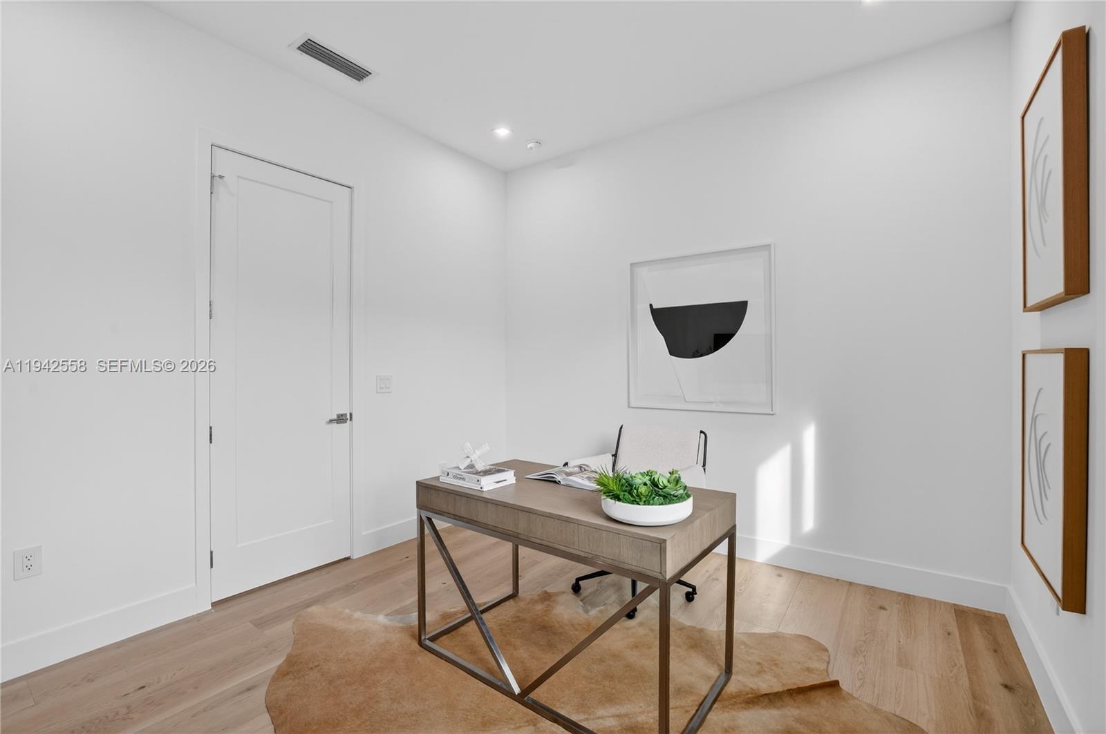 809 SW 12th Ave Fort Lauderdale, FL 33312