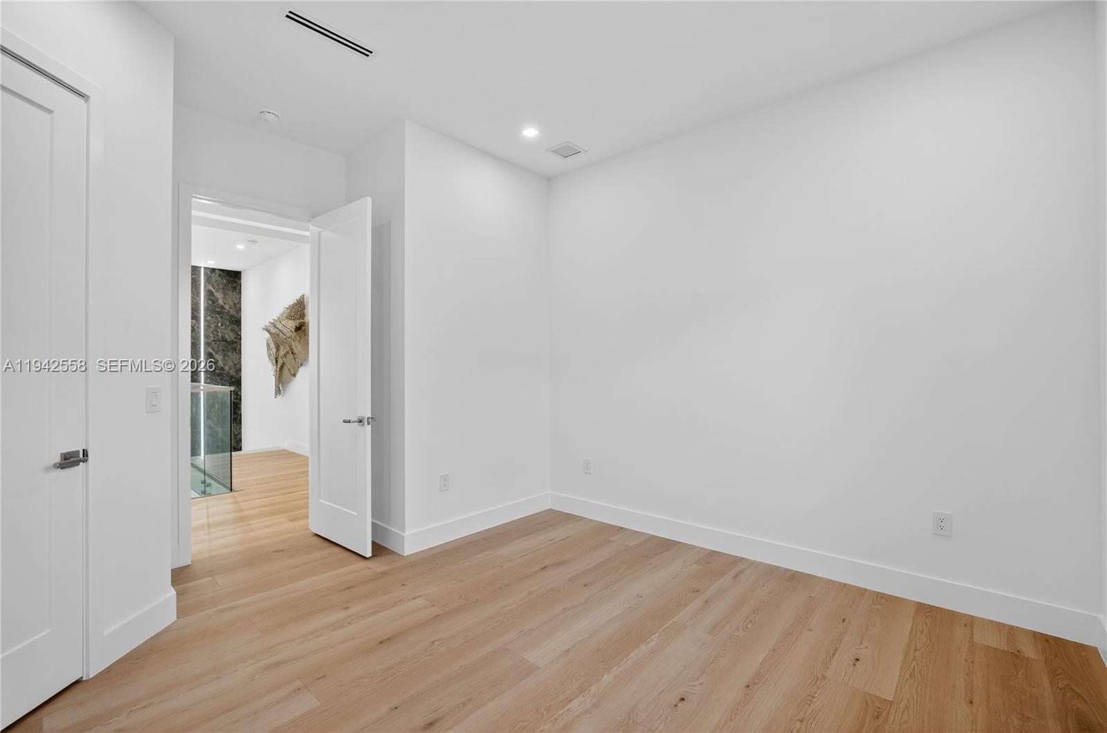 809 SW 12th Ave Fort Lauderdale, FL 33312