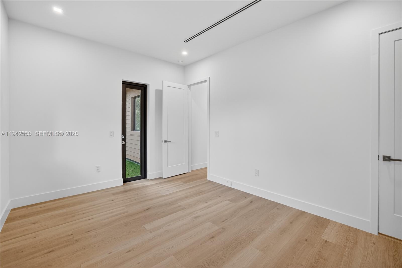 809 SW 12th Ave Fort Lauderdale, FL 33312