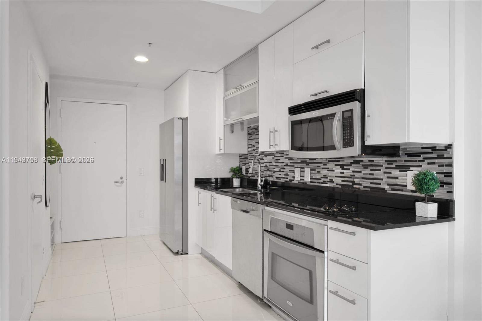 image Infinity at Brickell9