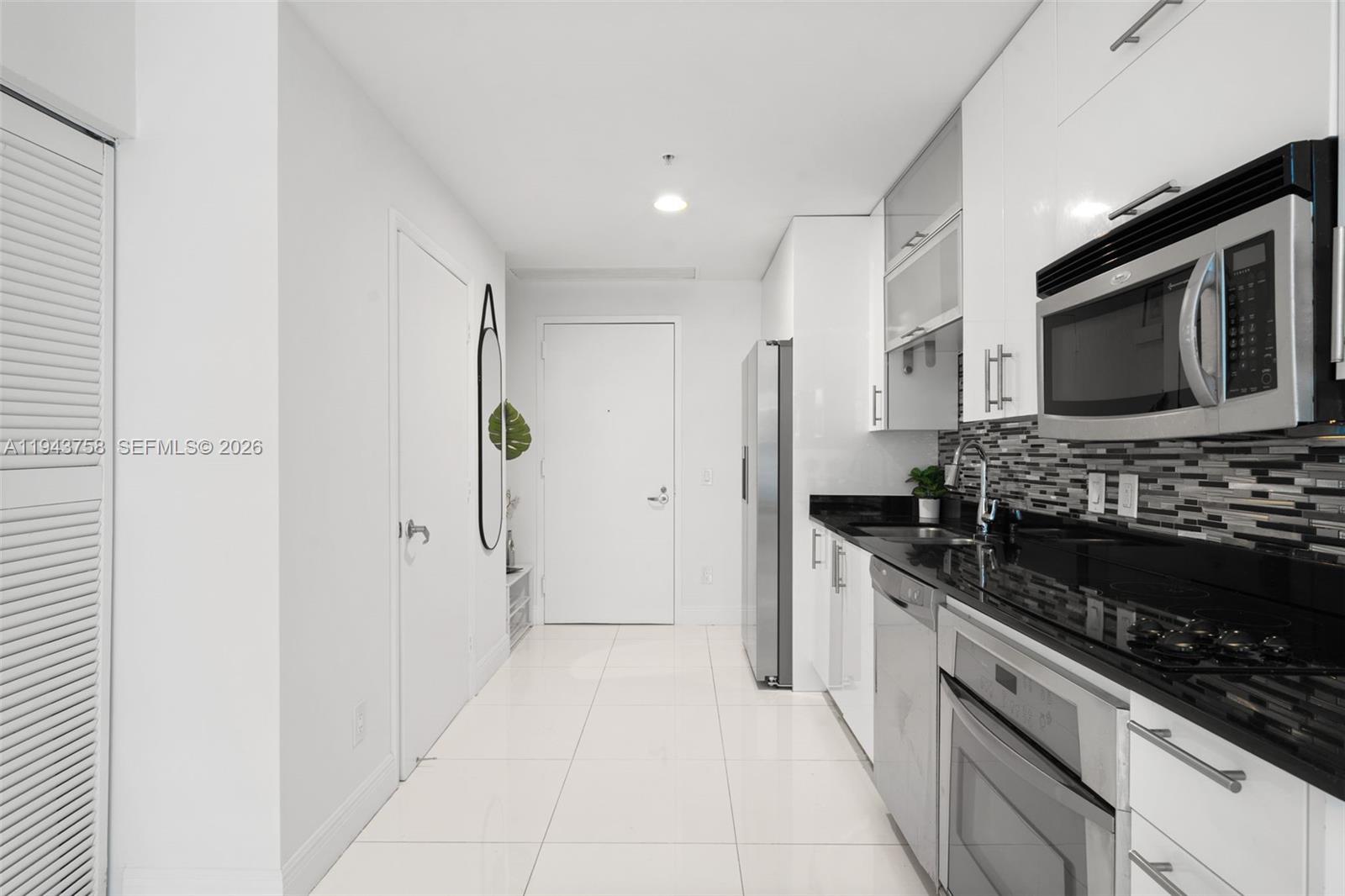 image Infinity at Brickell10