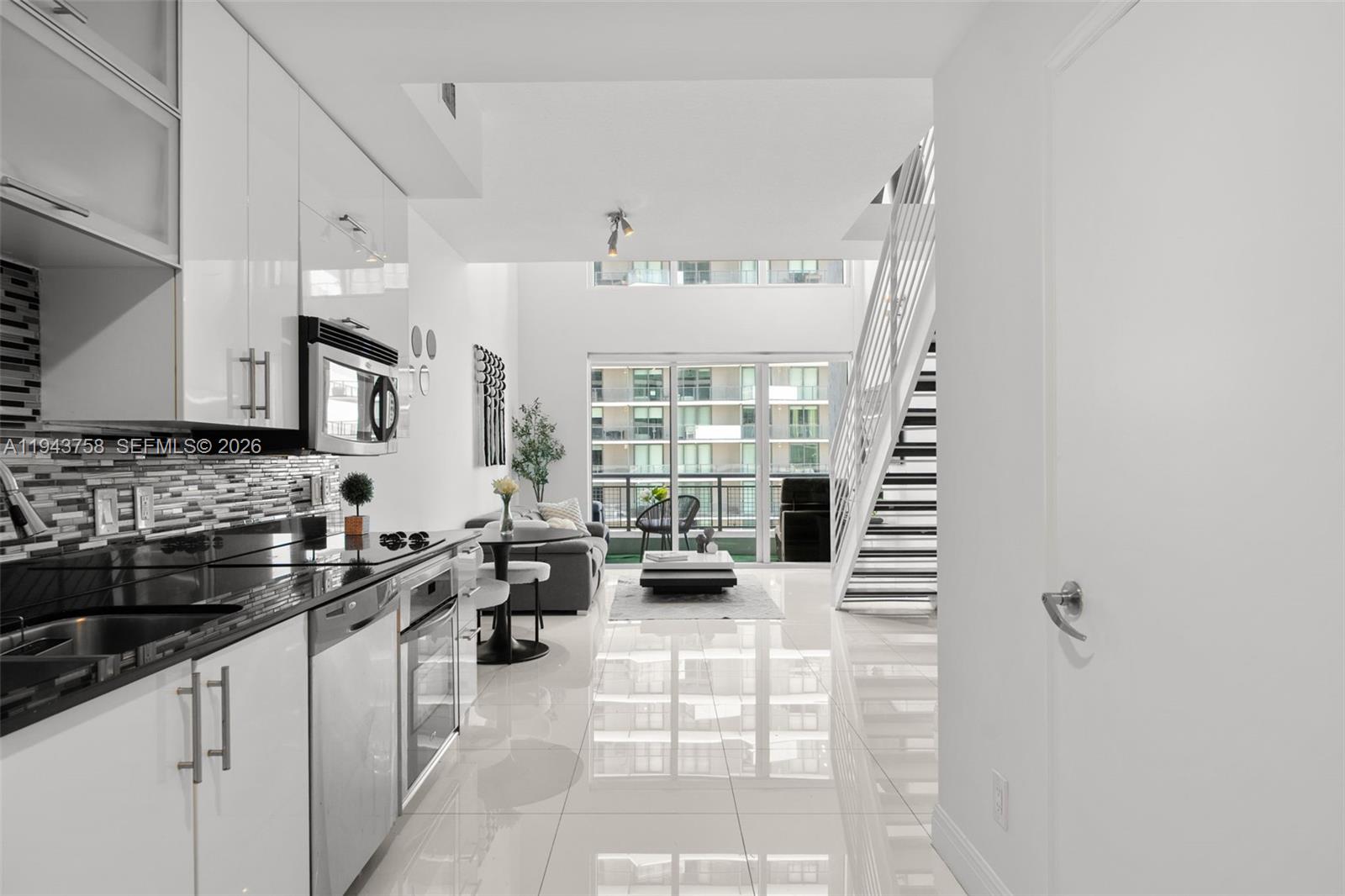 image Infinity at Brickell11