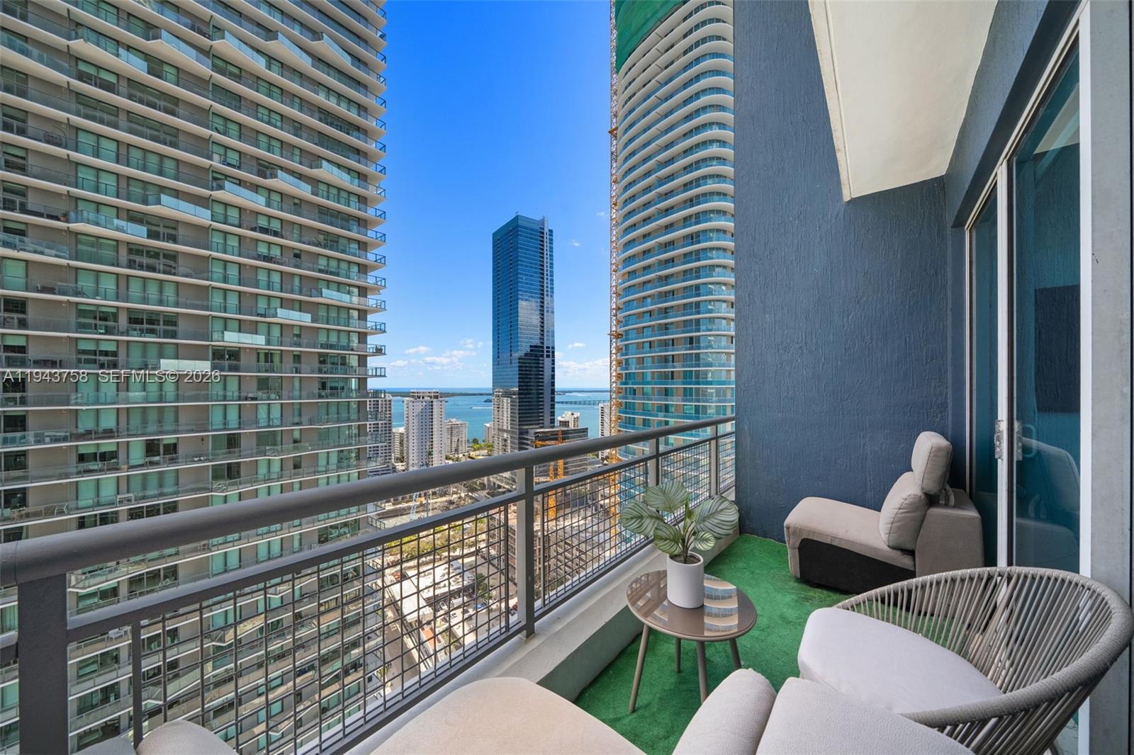 image Infinity at Brickell16