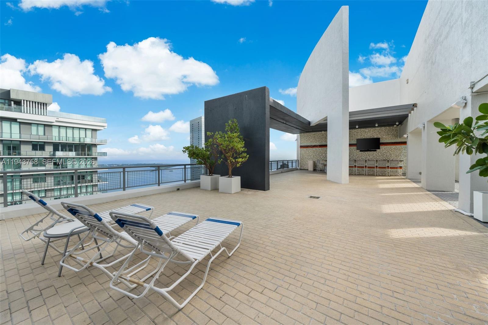 image Infinity at Brickell31