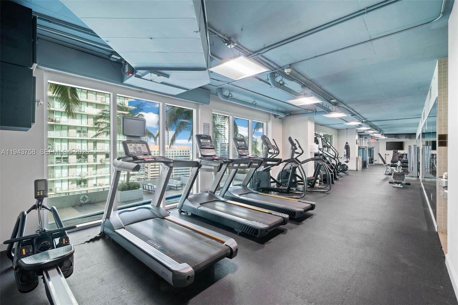 image Infinity at Brickell33