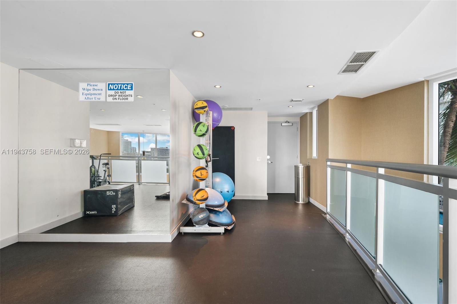 image Infinity at Brickell40