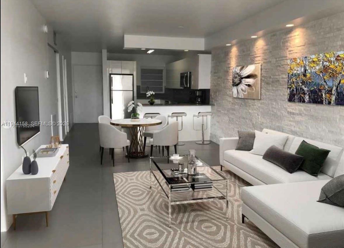 1331 Lincoln Rd #1004