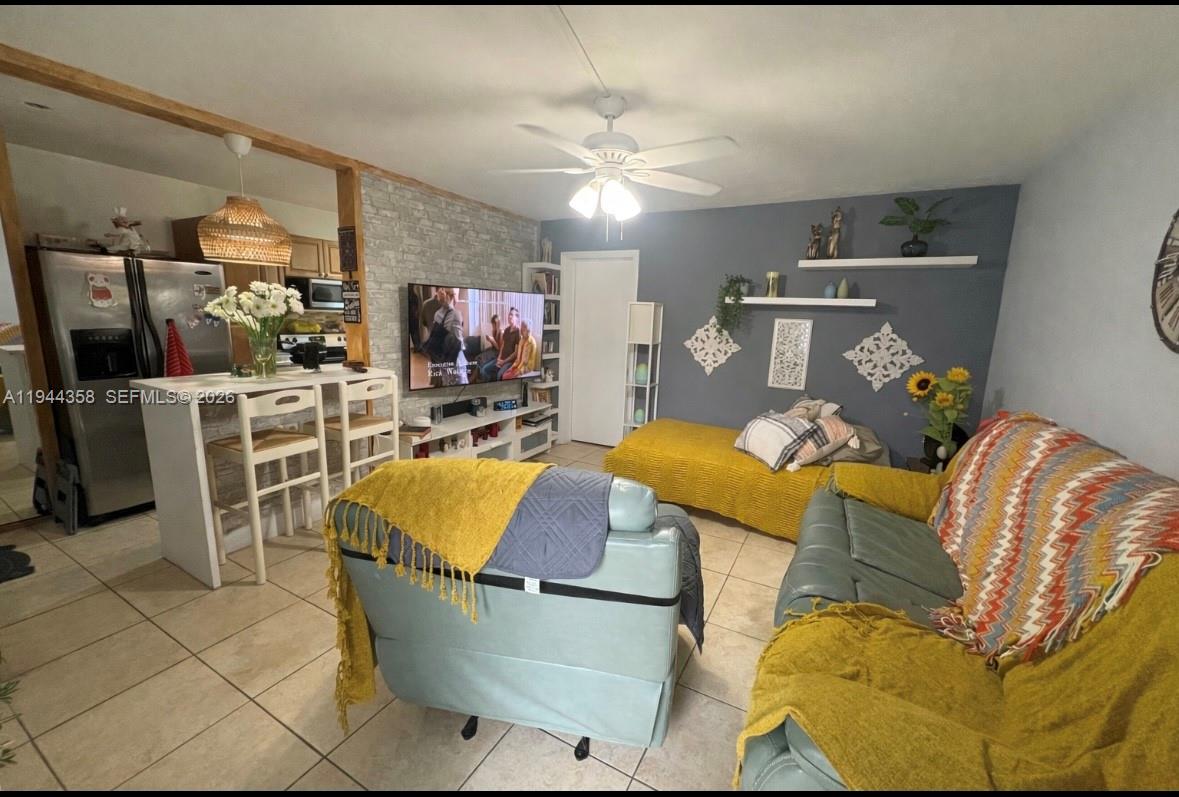 4444 SW 67th Ave #6 Miami, FL 33155