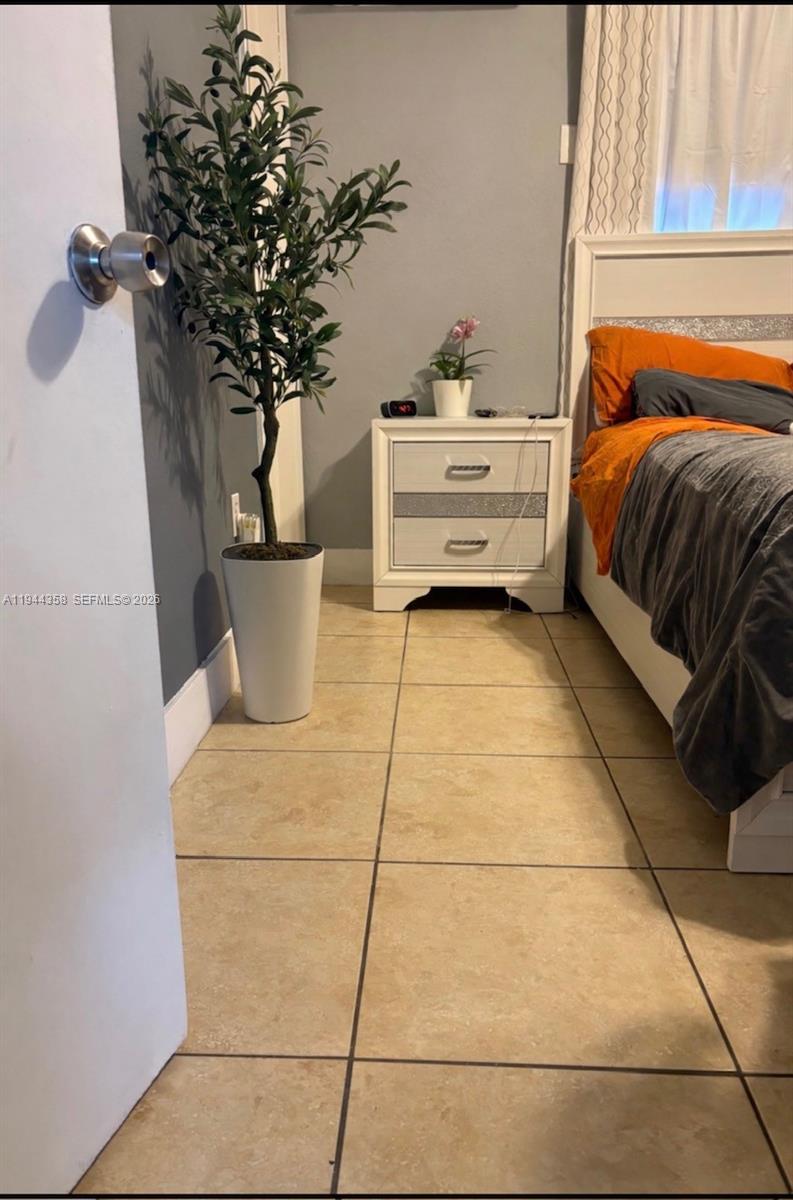 4444 SW 67th Ave #6 Miami, FL 33155