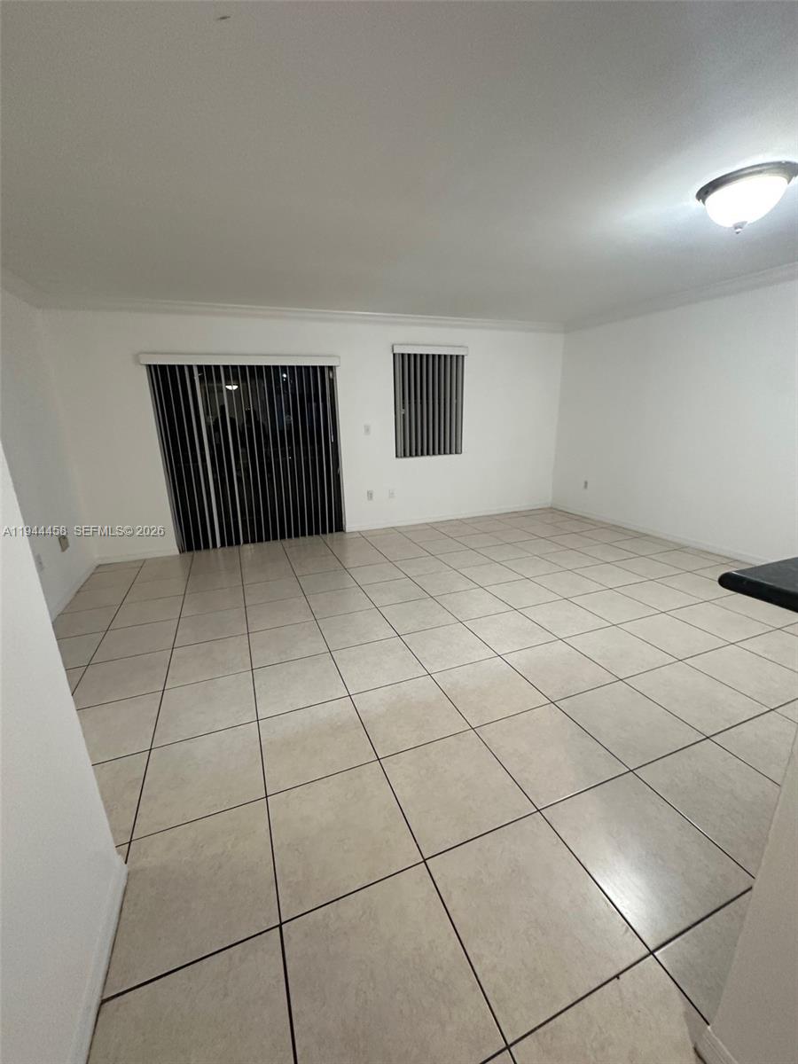 8401 NW 8th St #102 Miami, FL 33126