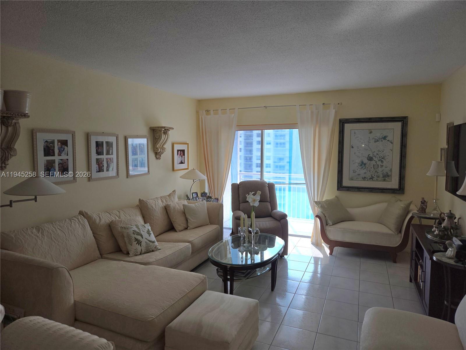 400 Kings Pt Dr #1202 Sunny Isles Beach, FL 33160
