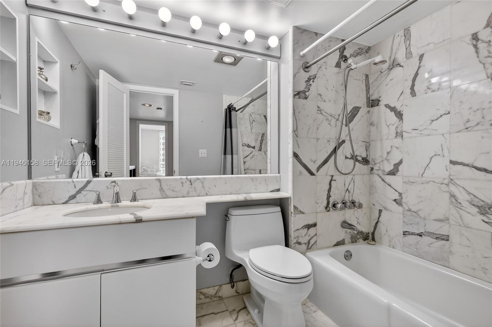 400 S Pointe Dr #1608 Miami Beach, FL 33139