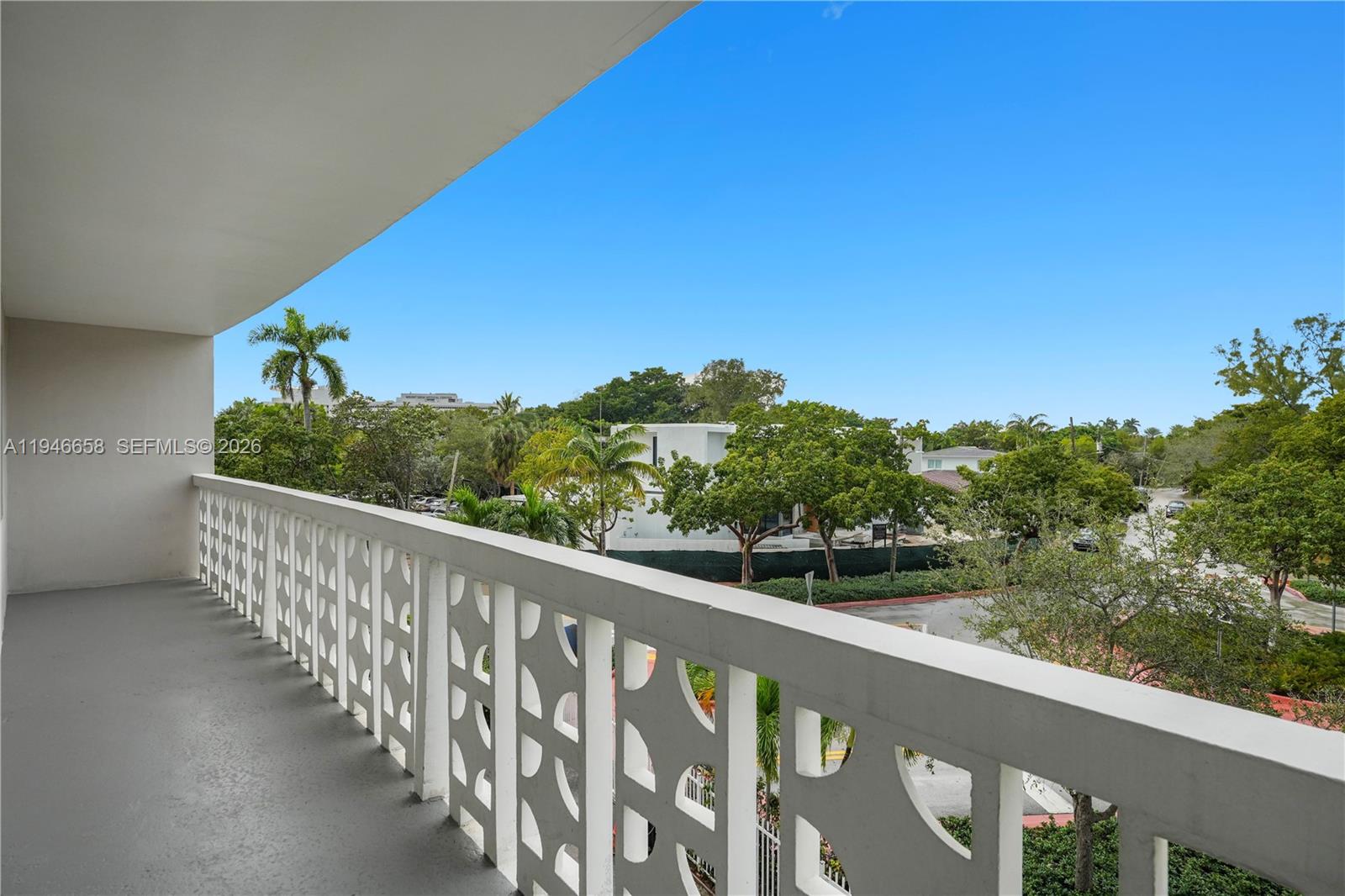 4141 Nautilus Dr #3F Miami Beach, FL 33140