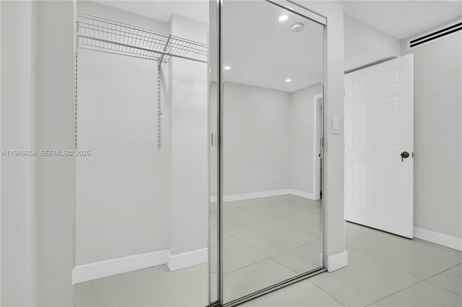 4141 Nautilus Dr #3F Miami Beach, FL 33140