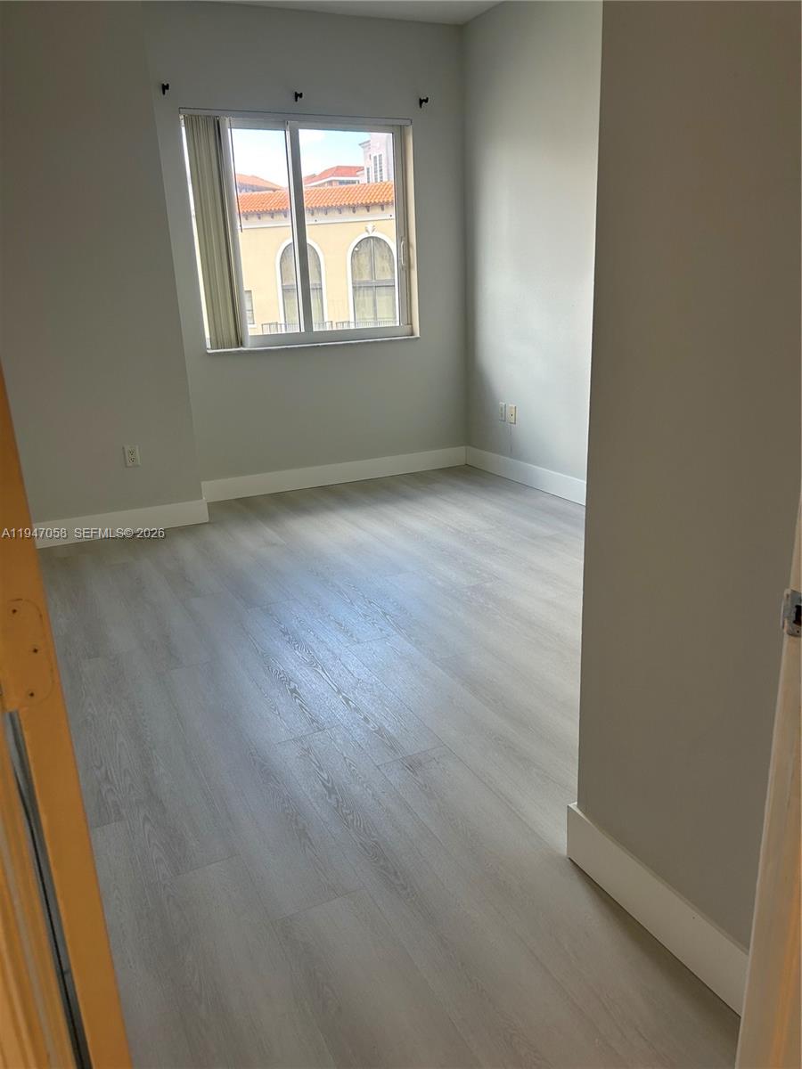 image Ten Aragon Condo12