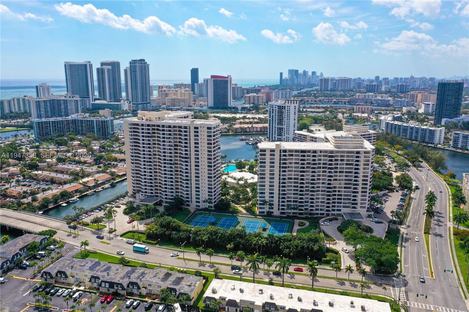 2500 Parkview Dr #2319 Hallandale Beach, FL 33009