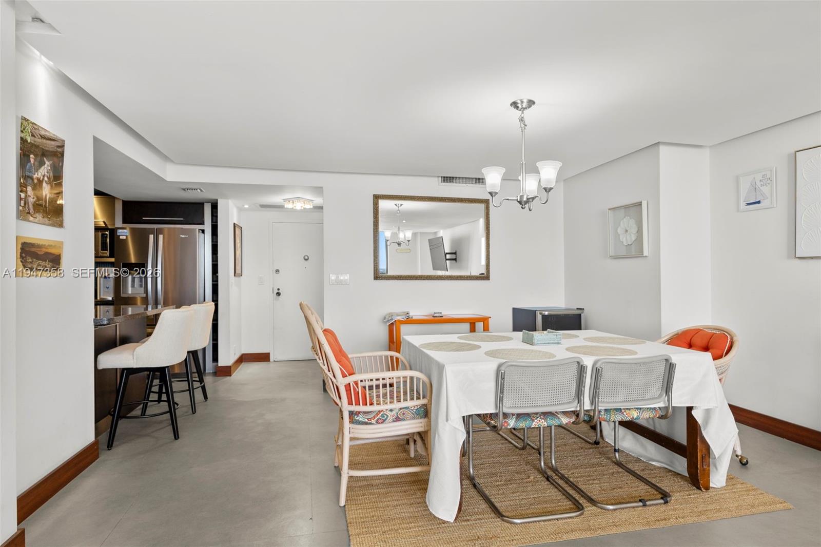 2500 Parkview Dr #2319 Hallandale Beach, FL 33009