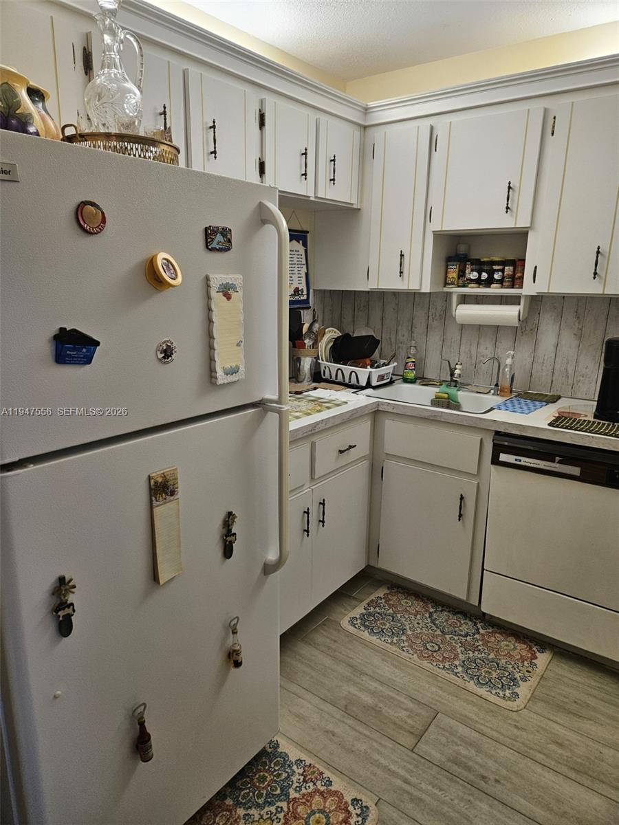 3591 Inverrary Dr #405 Lauderhill, FL 33319