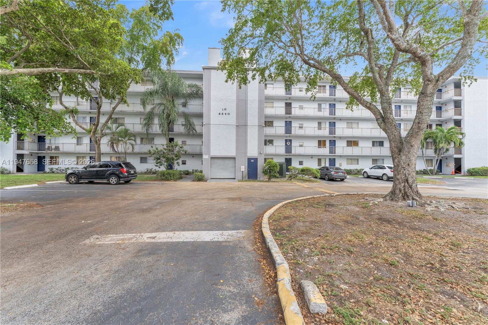 8560 N Sherman Cir #208