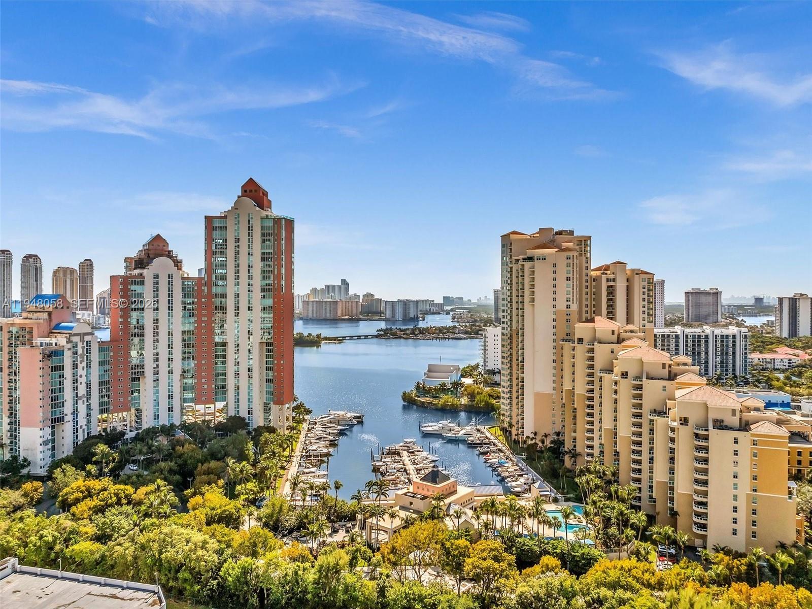 3340 NE 190th St #704