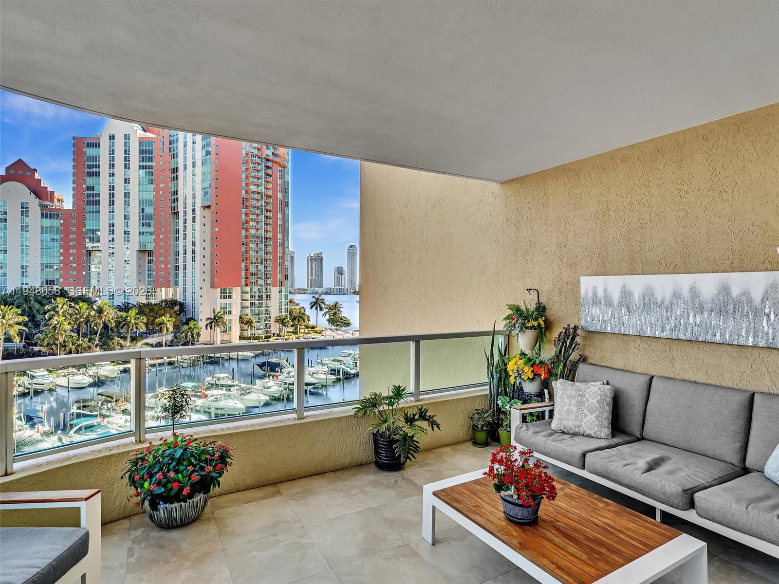 image Aventura Marina 114