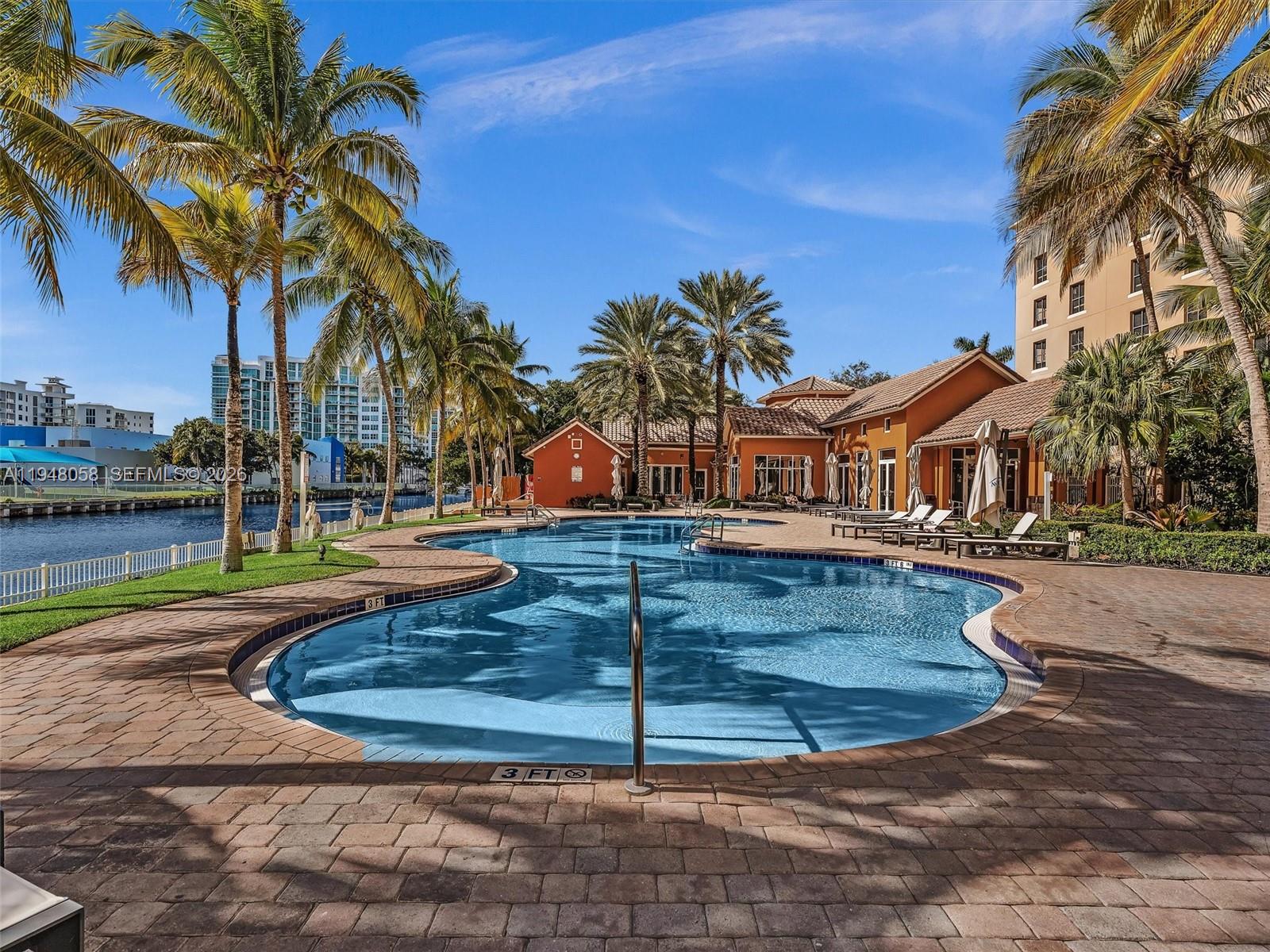 image Aventura Marina 126