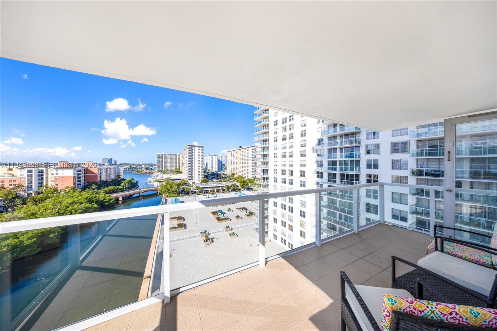 image Winston Towers 30023