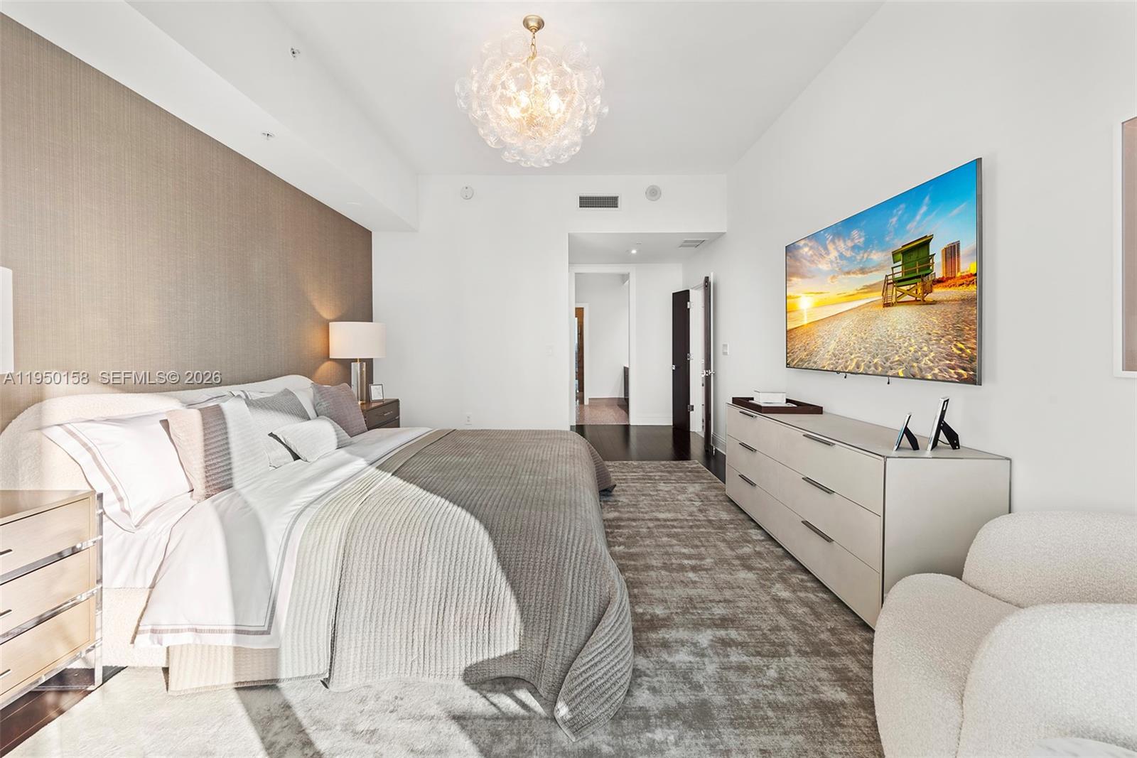 image Continuum On South Beach20