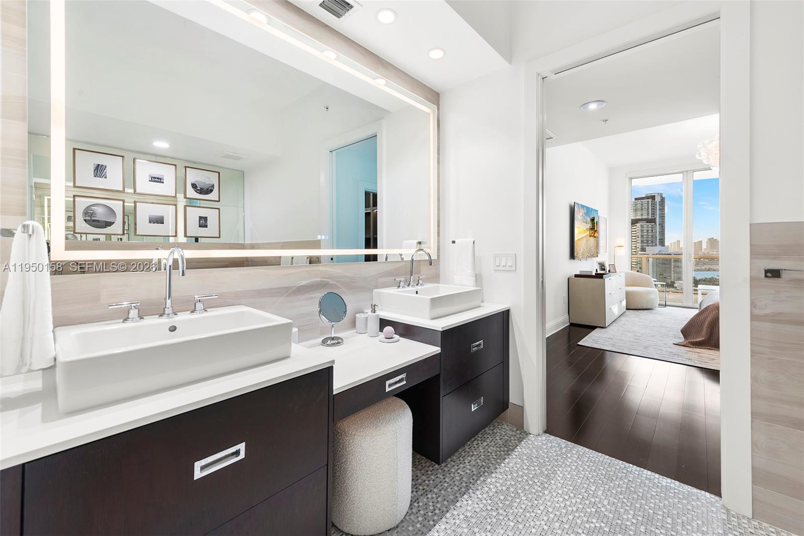 image Continuum On South Beach21