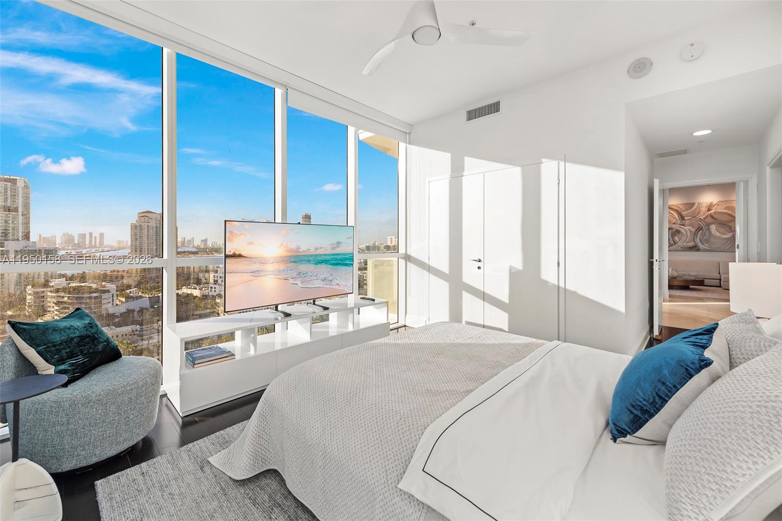 image Continuum On South Beach40