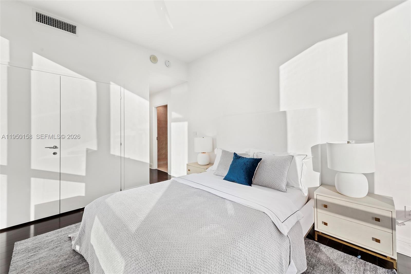 image Continuum On South Beach43