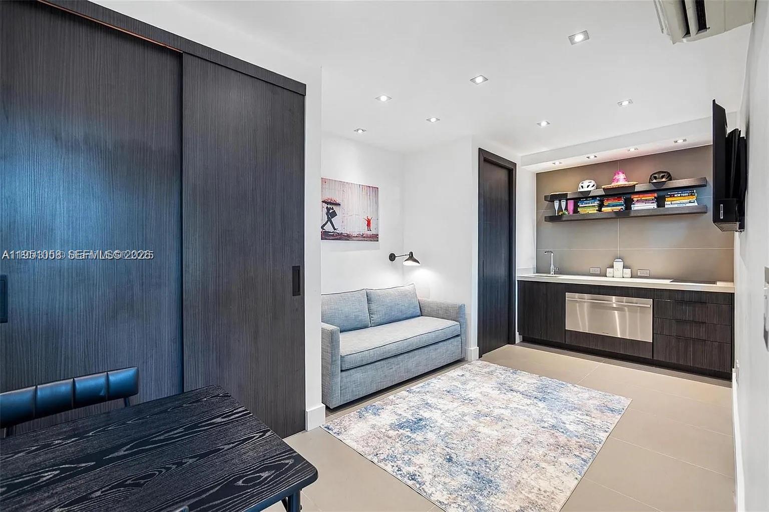 1024 Lenox Ave #8 Miami Beach, FL 33139