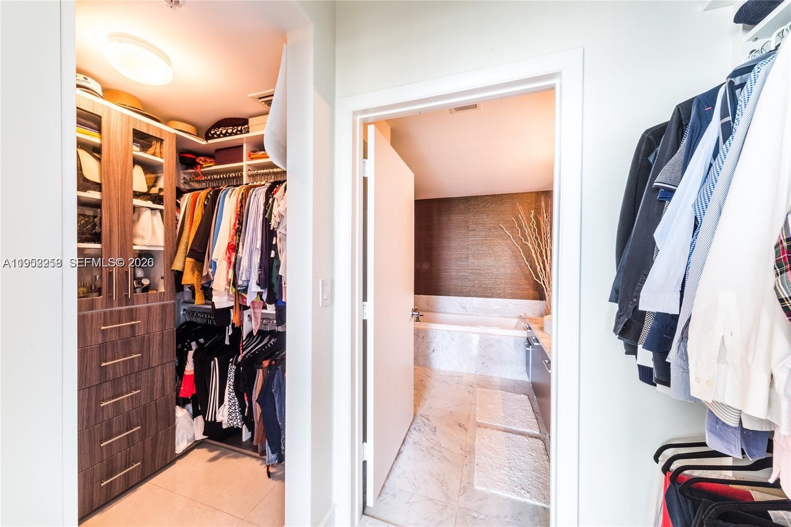 244 Biscayne Blvd #4407 Miami, FL 33132